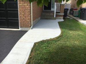 new concrete side walk
